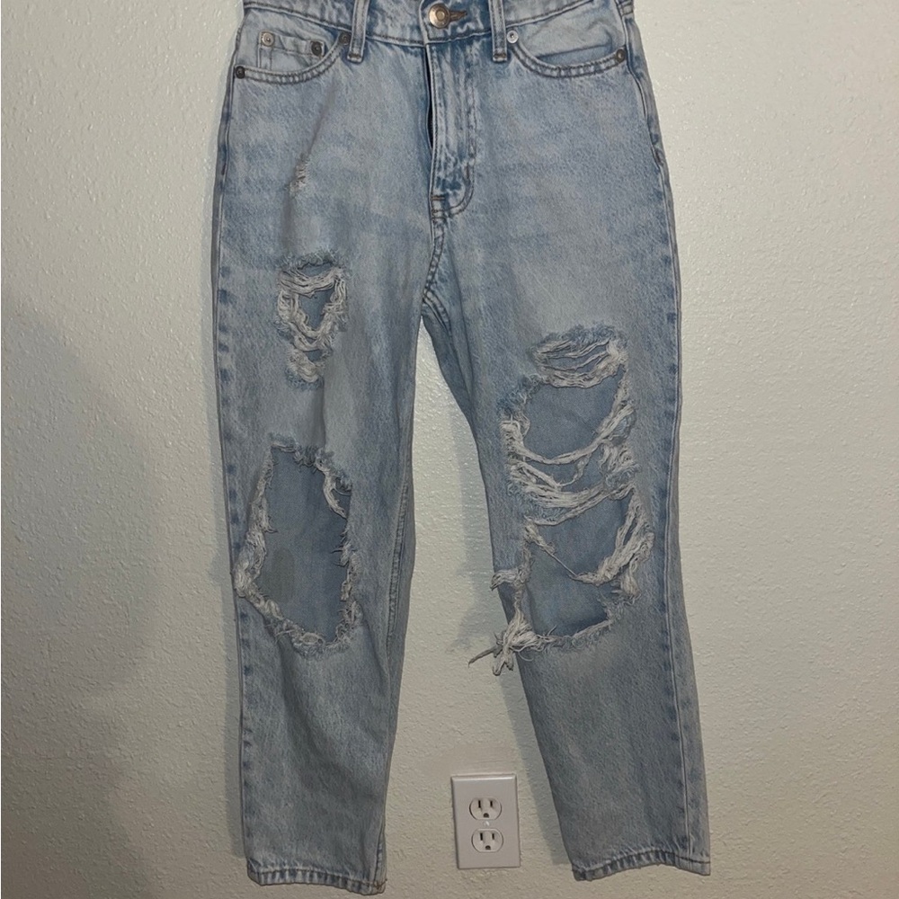 Light Wash Aeropostale Distressed Mom Jeans